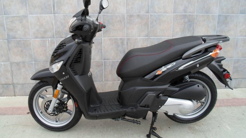 Скутер Benelli 150