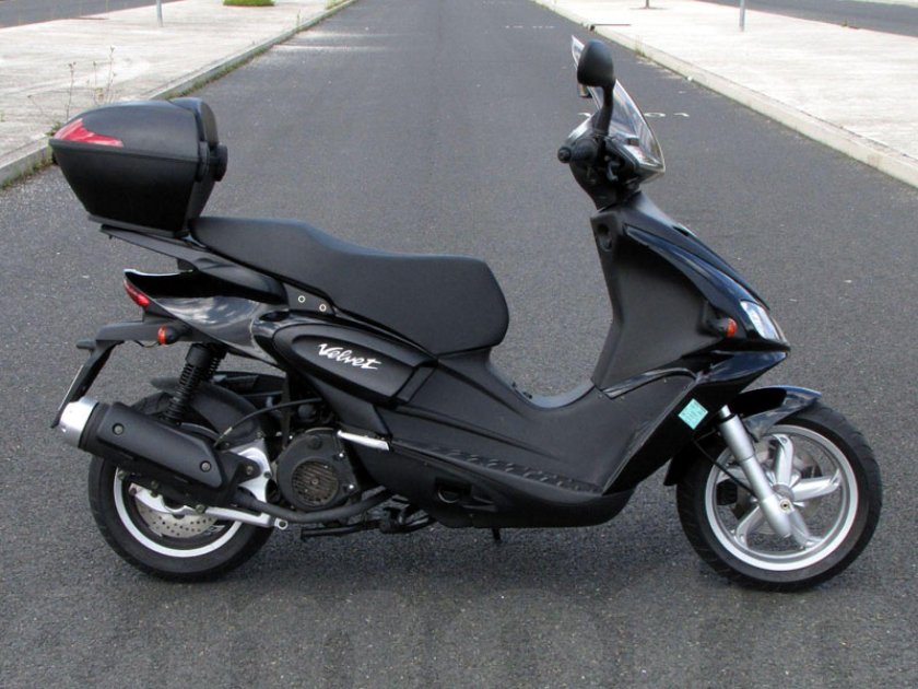 Скутер Benelli 150