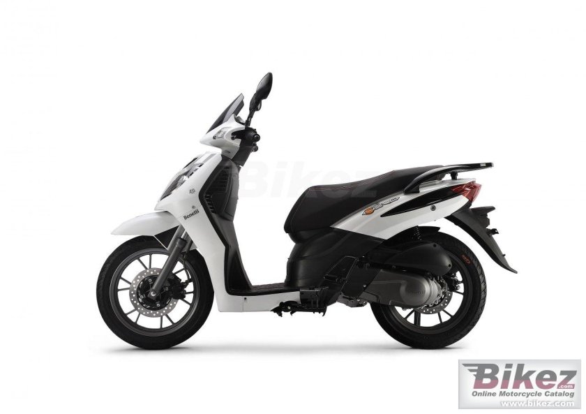 Скутер Benelli 100