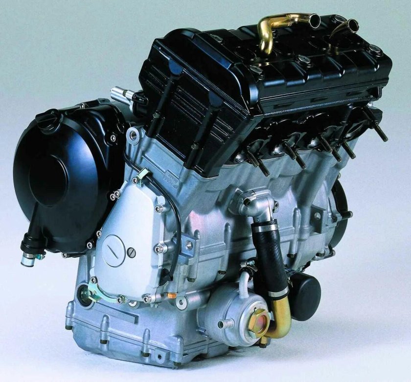 Yamaha r1 engine