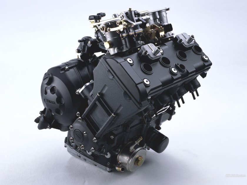 Мотор Yamaha r1