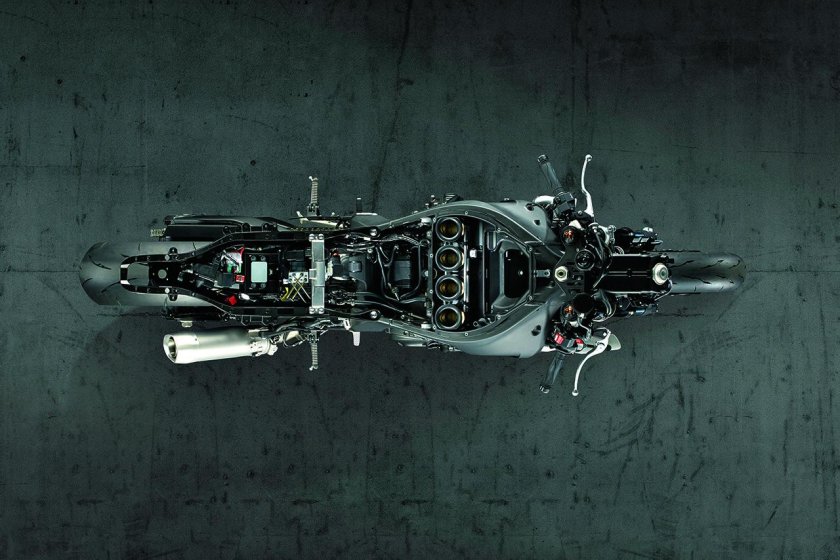 Двигатель YZF r1