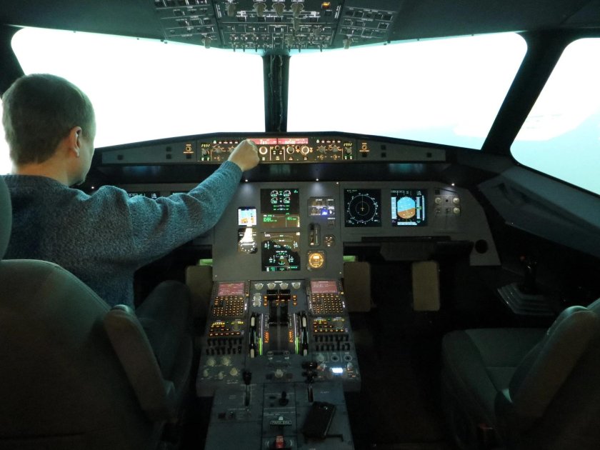 Авиатренажер ф320