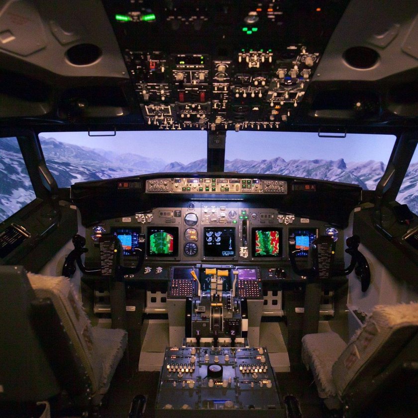 Авиатренажер 737