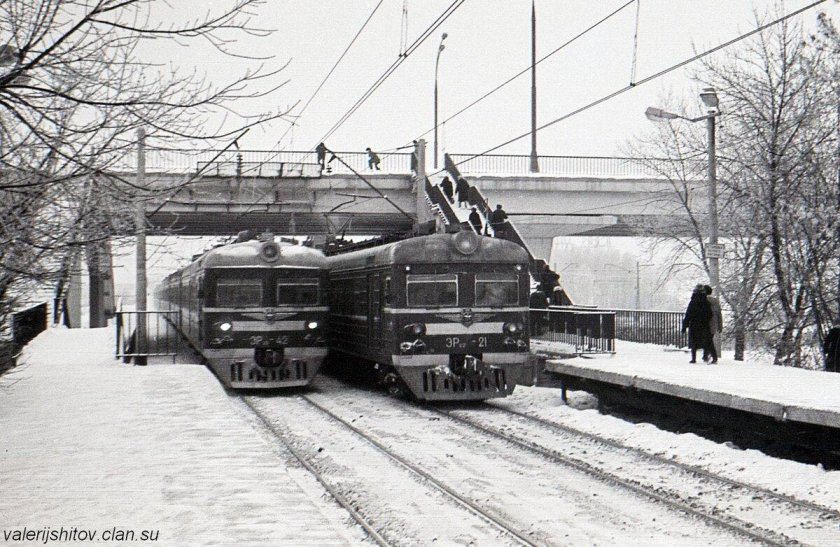 Эр22 электропоезд