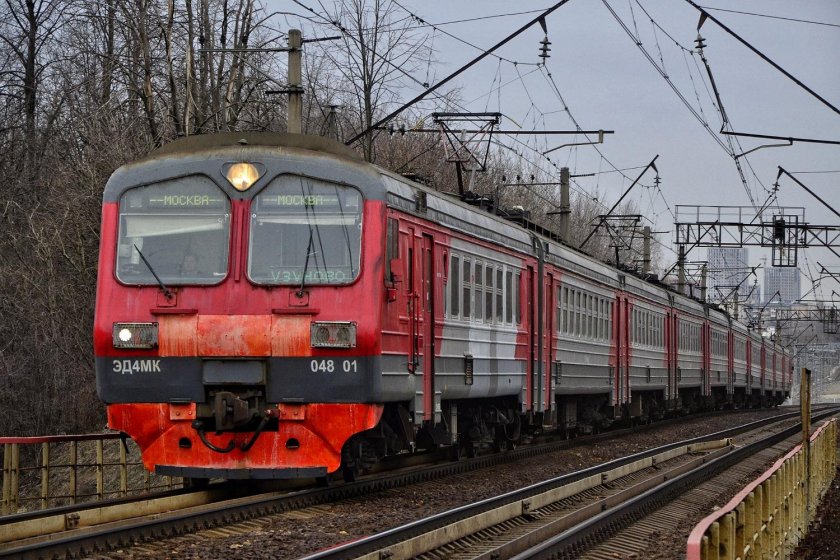 Электричка москва
