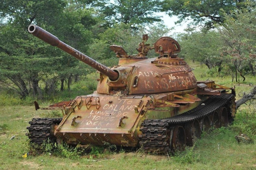 Танк заржавевший