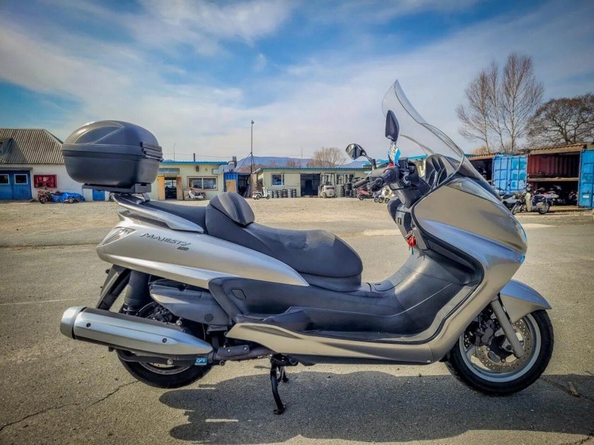 Suzuki skywave 400
