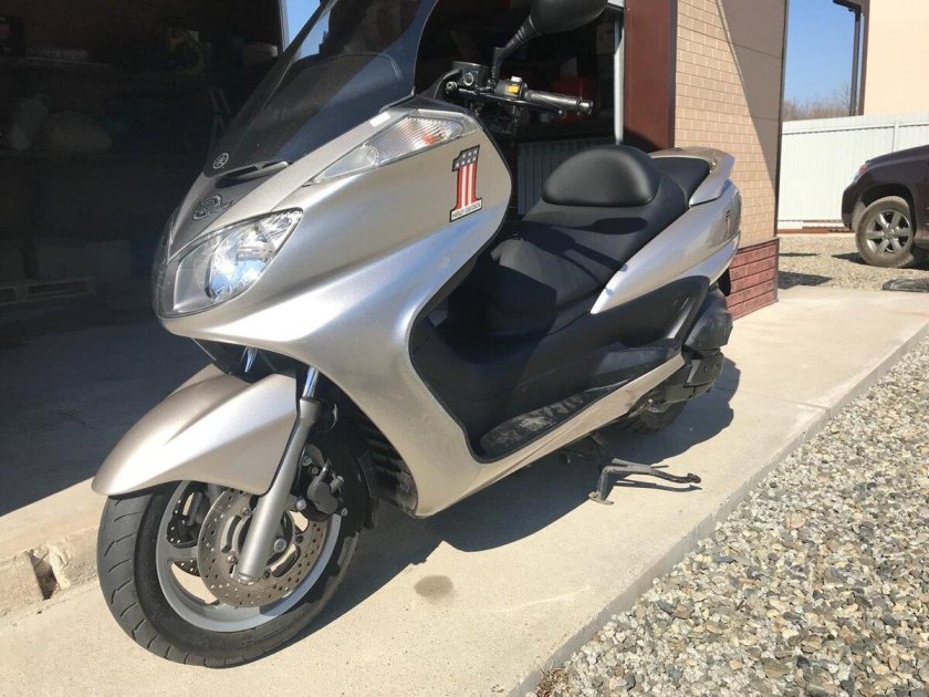 Ямаха Маджести 400 кубов 2005 года