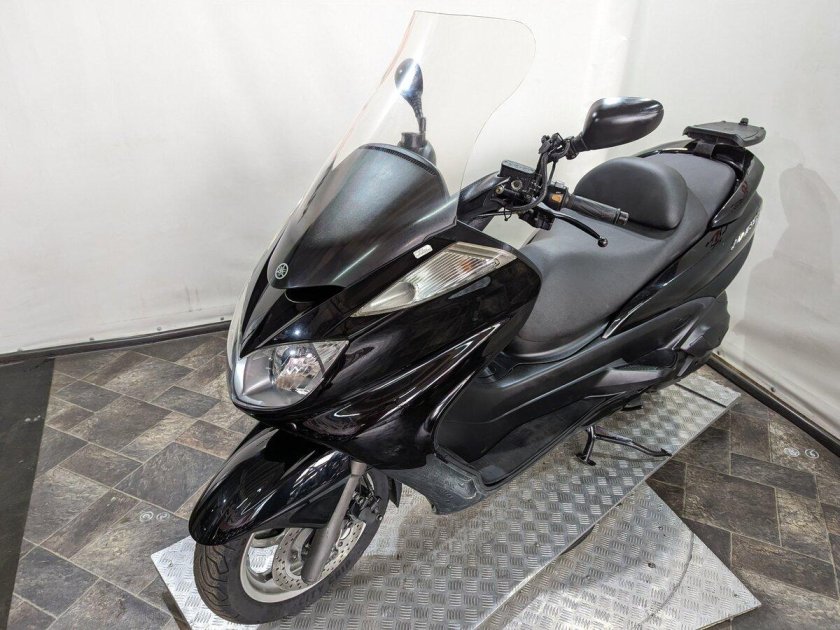 Сузуки бургман 400