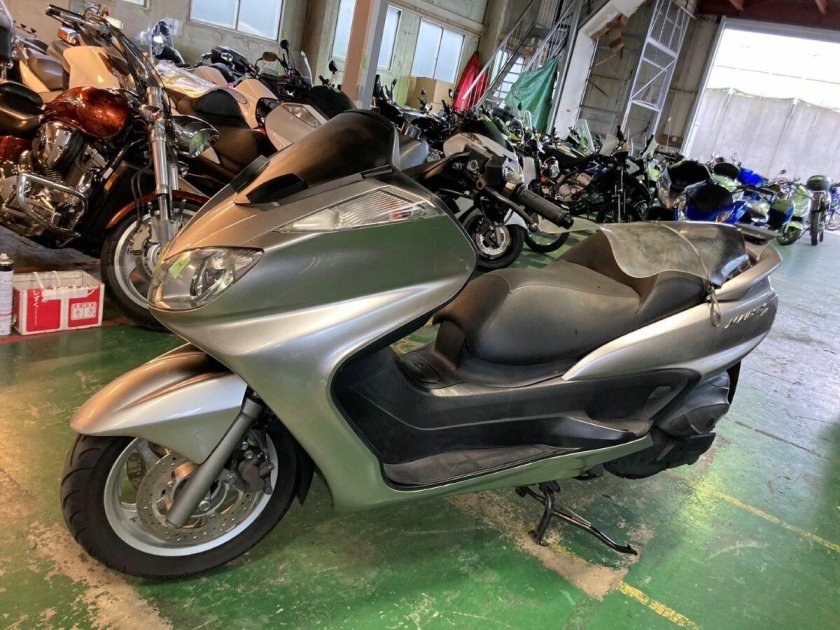 Yamaha Grand Majesty 400