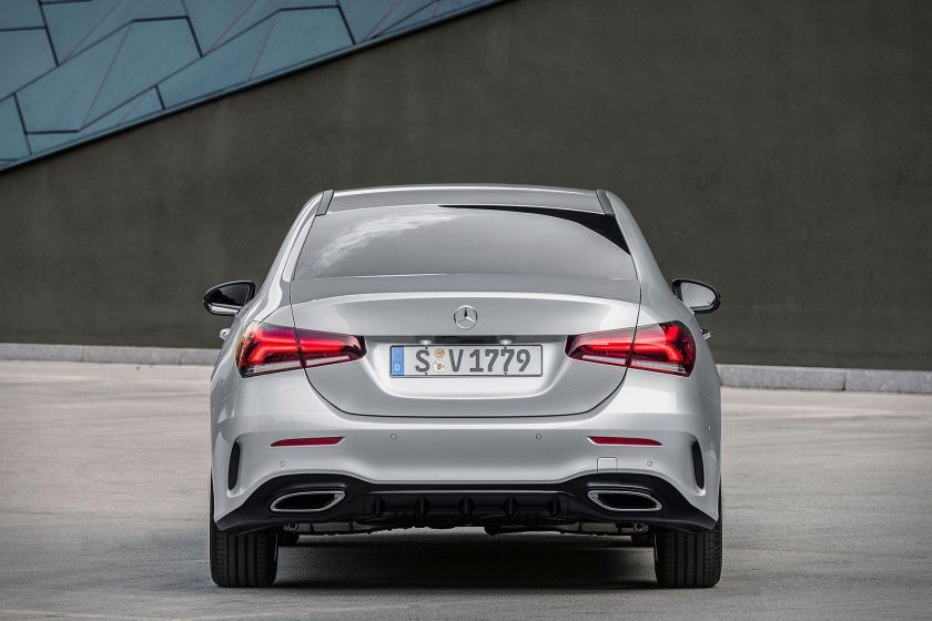 Мерседес-Бенц а200 седан 2019