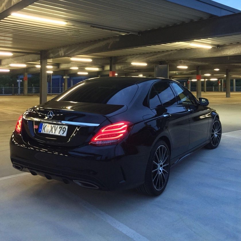 Мерседес с w205 AMG черная