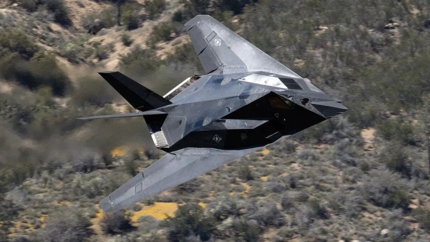 F-117 Nighthawk