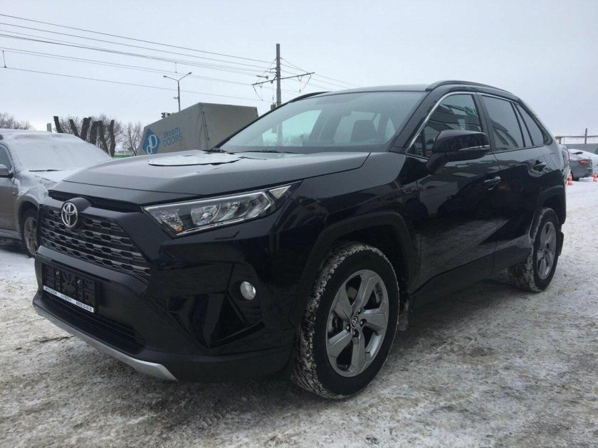 Новая тойота рав 4