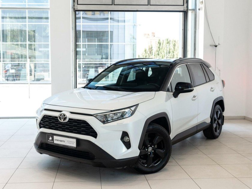 Тойота рав 4 2020