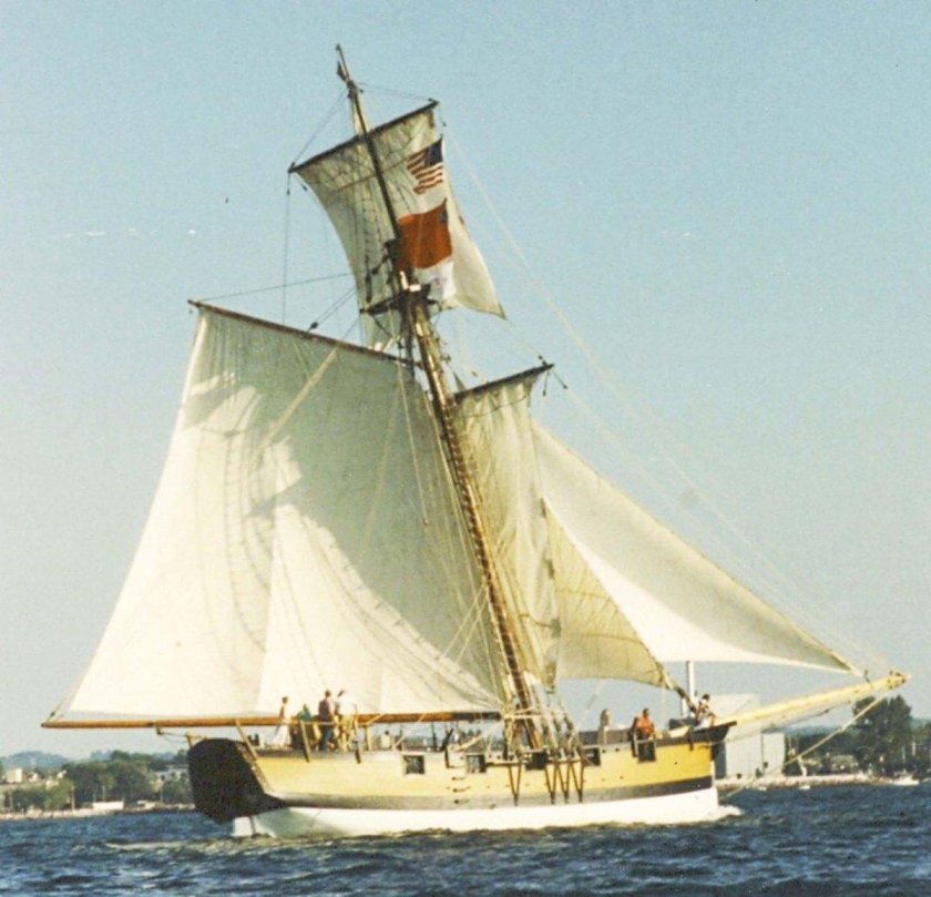 Шлюп корабль 17 века