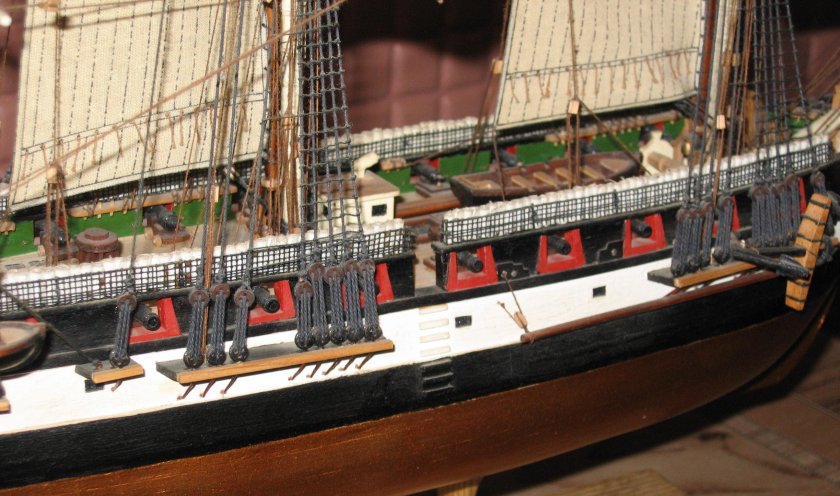 Парусный шлюп Мирный