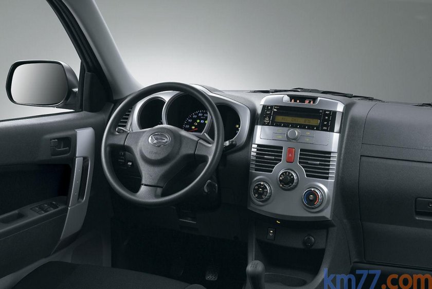 Дайхатсу Териос салон