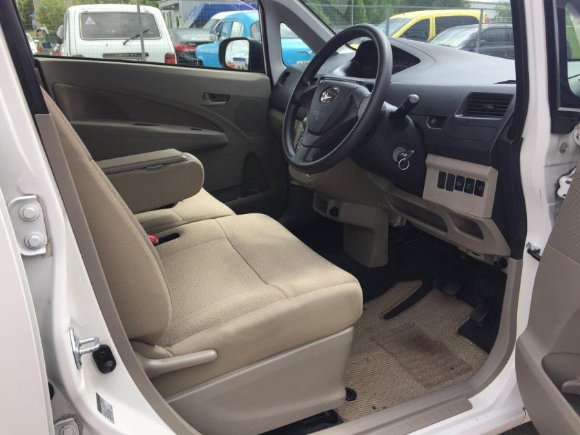 Дайхатсу мув