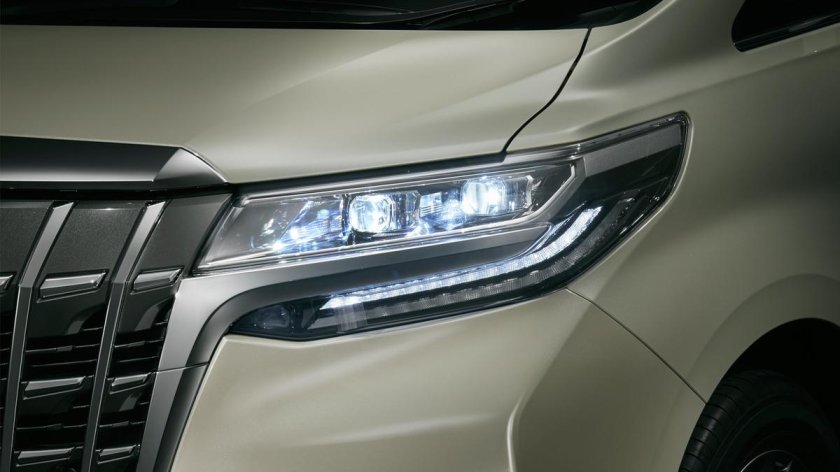 Toyota Alphard Executive Lounge 3.5