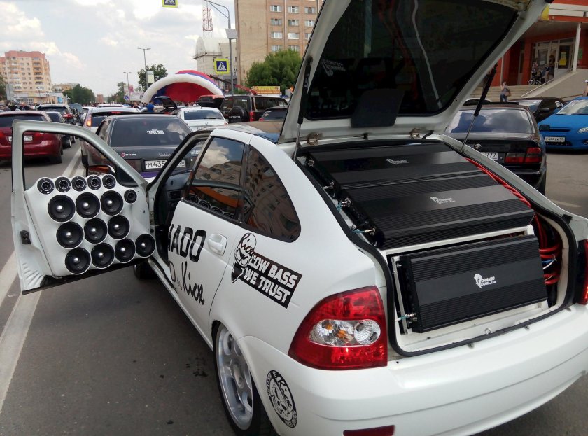 Alphard автозвук