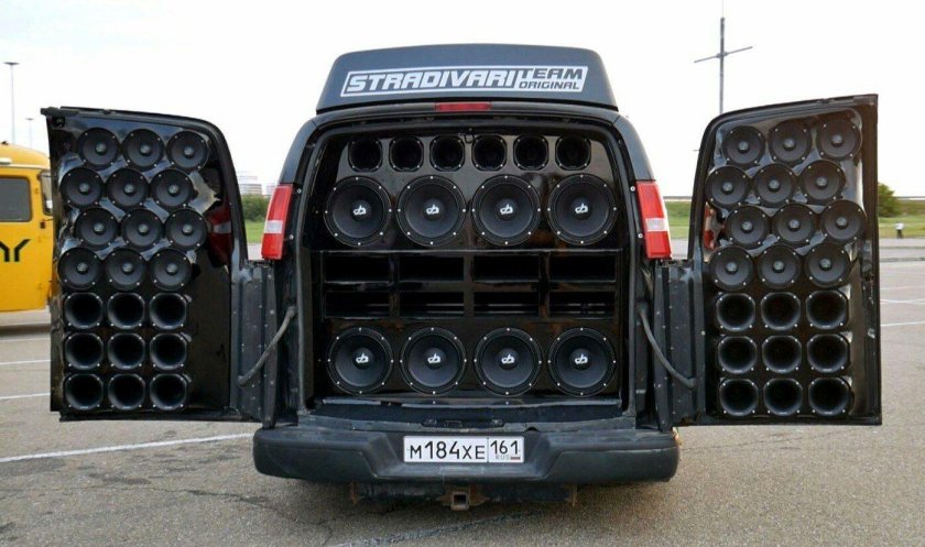 Броневик альфард автозвук