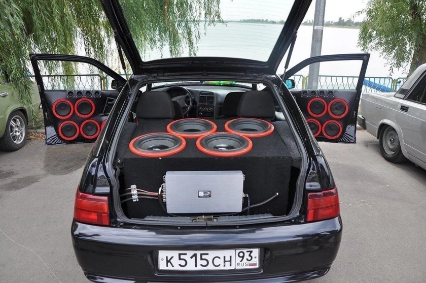 ВАЗ 2112 С сабом