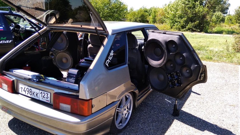 ВАЗ 2113 автозвук Прайд