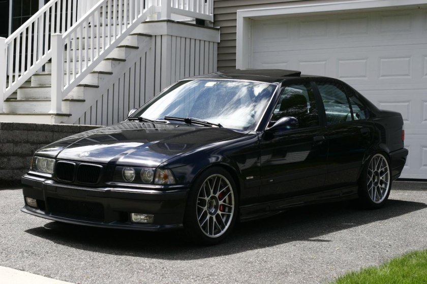 BMW e36 sedan