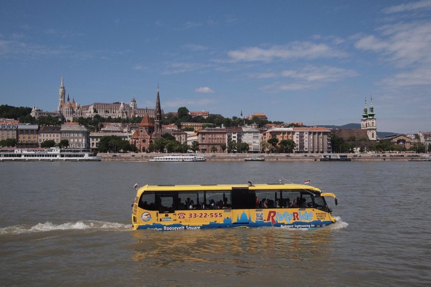 Автобус амфибия в Будапеште