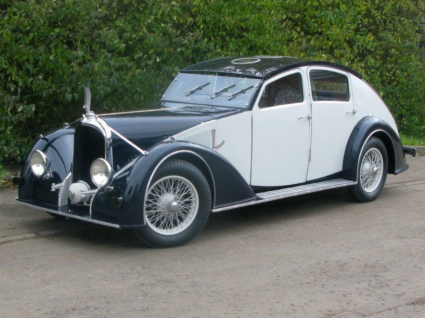 Вуазен автомобиль