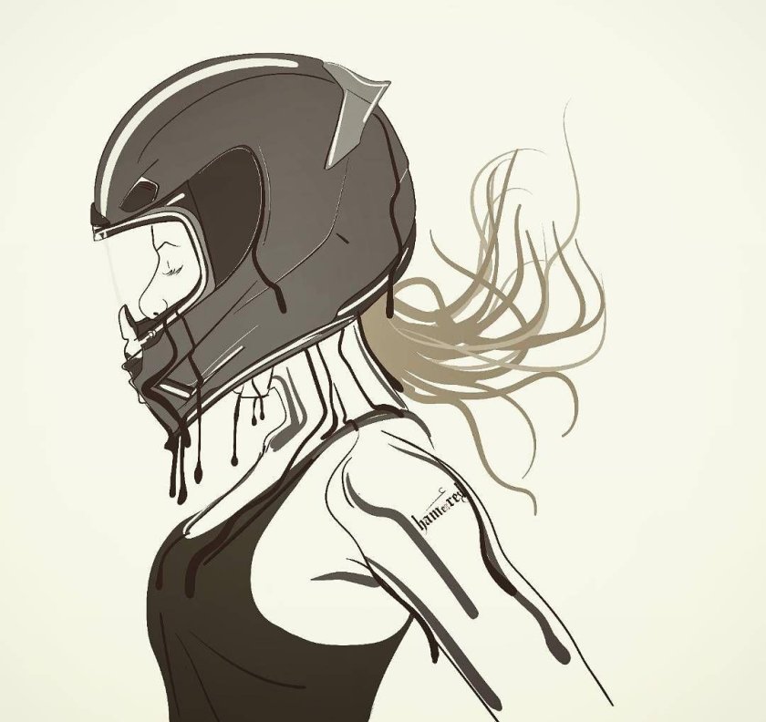 Девушка в шлеме арт