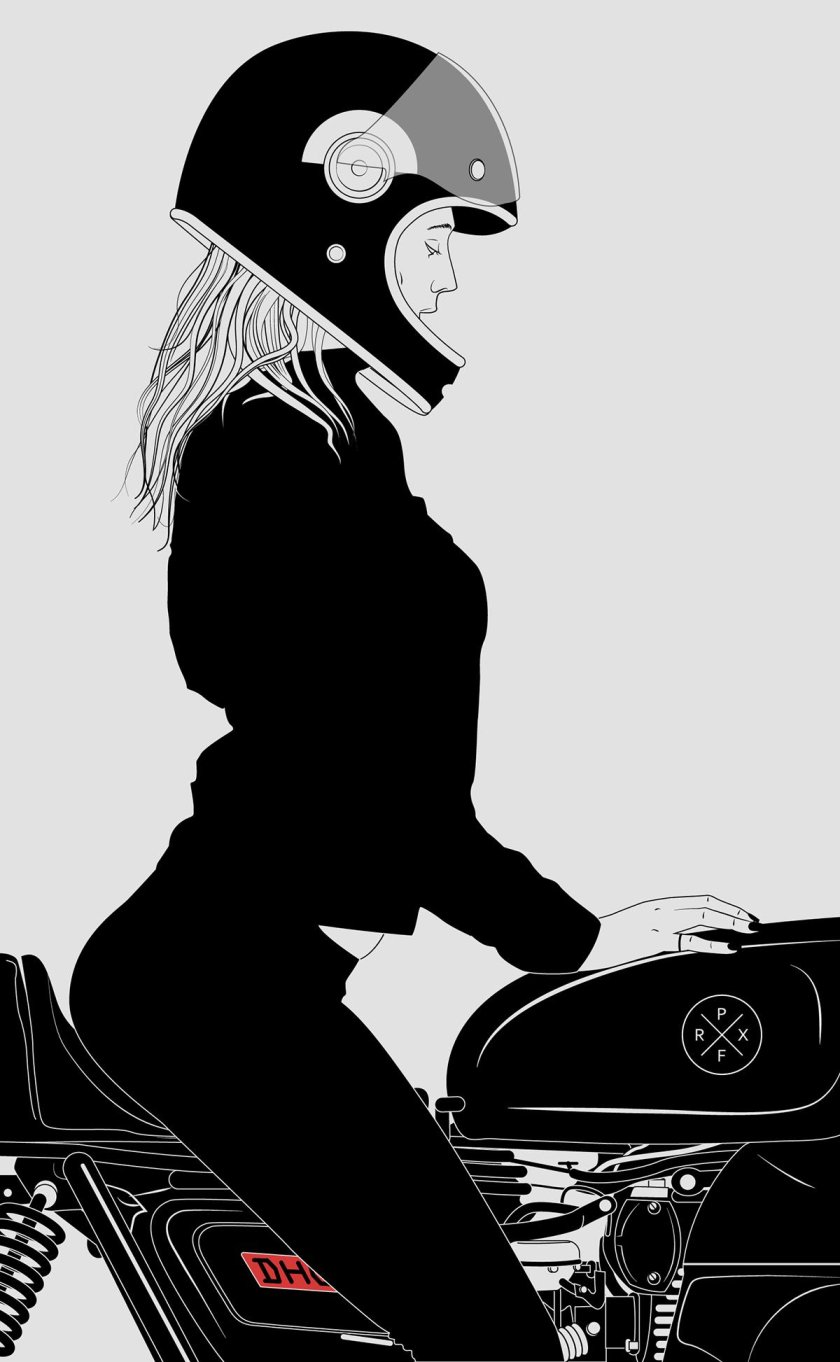 Девушка в шлеме