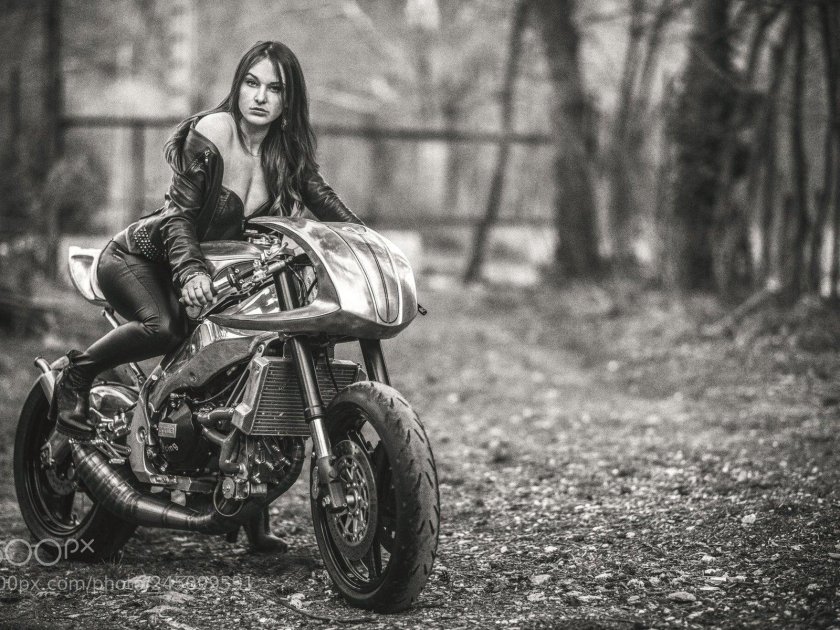 Алина Михайлова байкерша