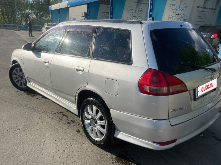 Ниссан вингроуд универсал 2000г