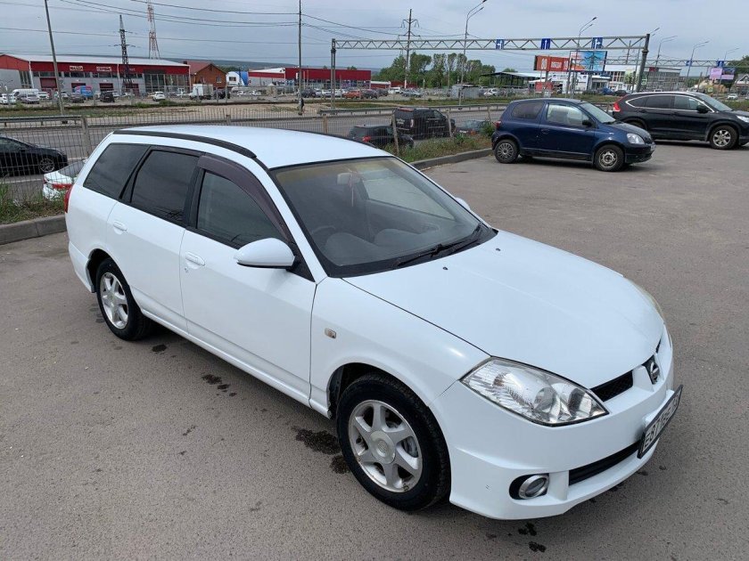 Nissan wingroad 2002