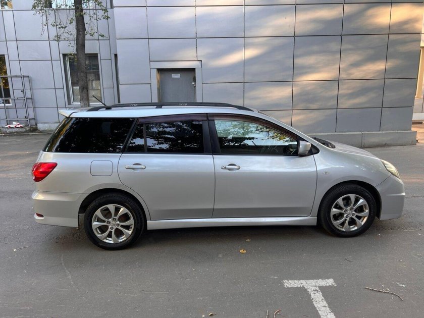 Nissan wingroad универсал