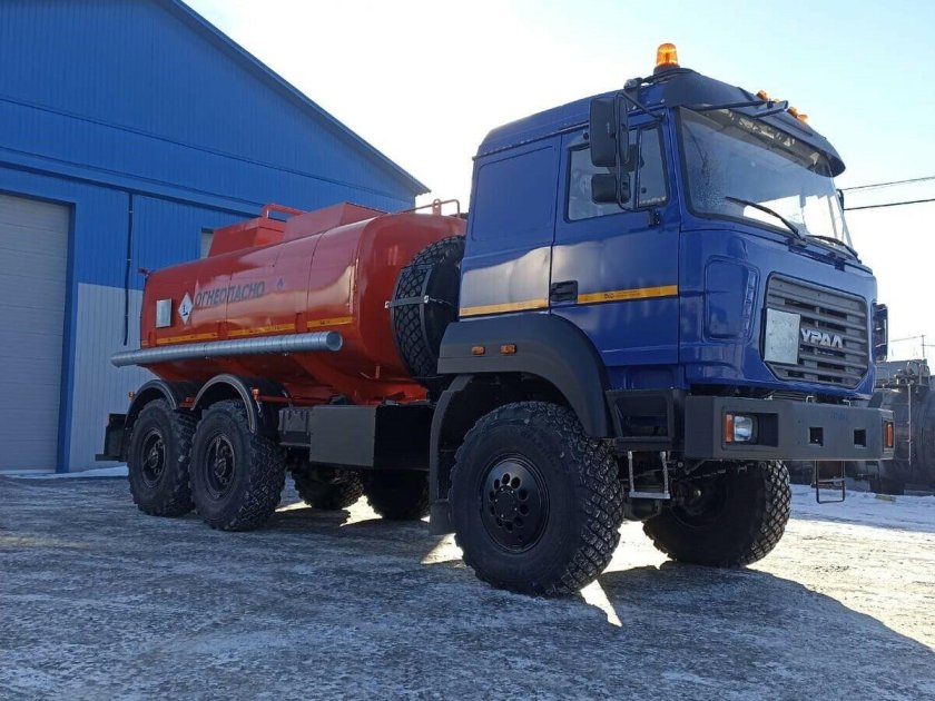 Урал 5557 АТЗ 12