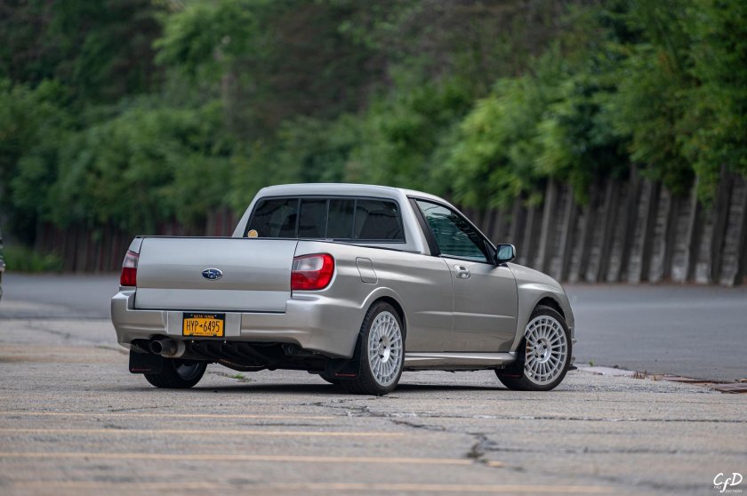 Субару impreza wrx sti