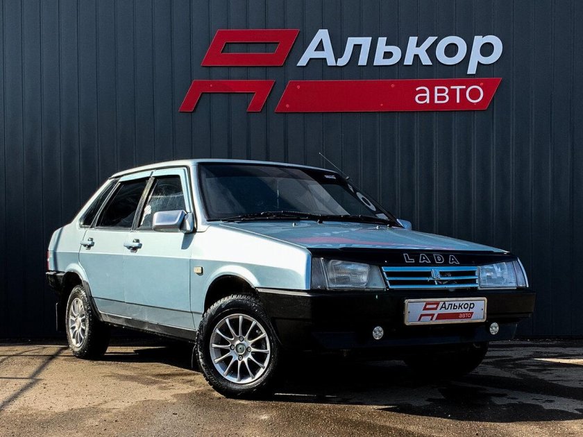ВАЗ 21099 2002 года