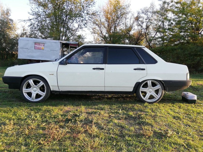 ВАЗ 99 белая