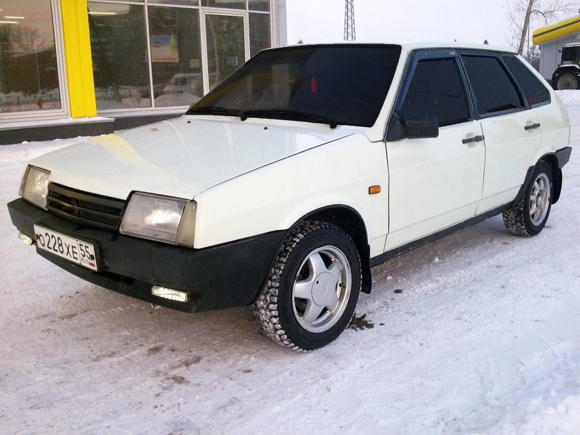 Лада 2109 белая