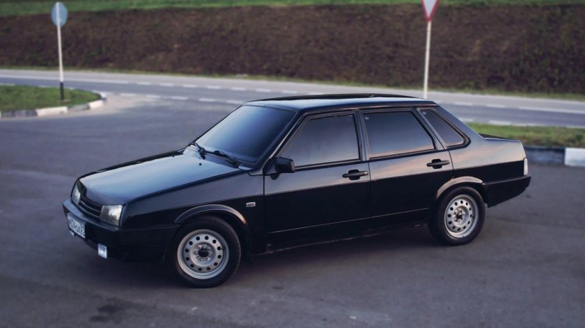 Лада 21099 черная