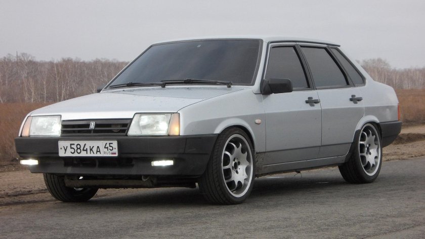 Lada 21099