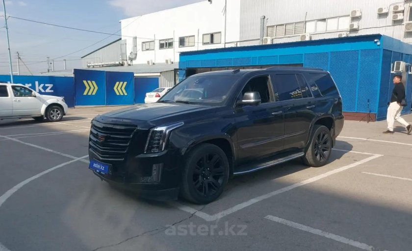 Cadillac escalade внедорожник