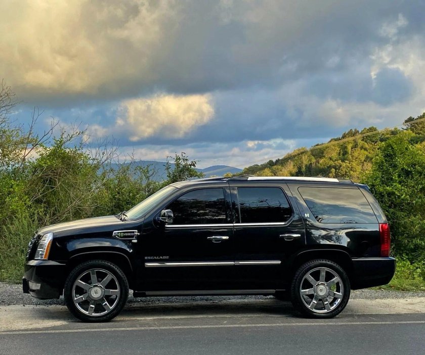 Кадиллак Эскалейд 6