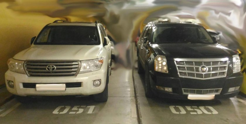 Chevrolet Tahoe vs Toyota Land Cruiser 200