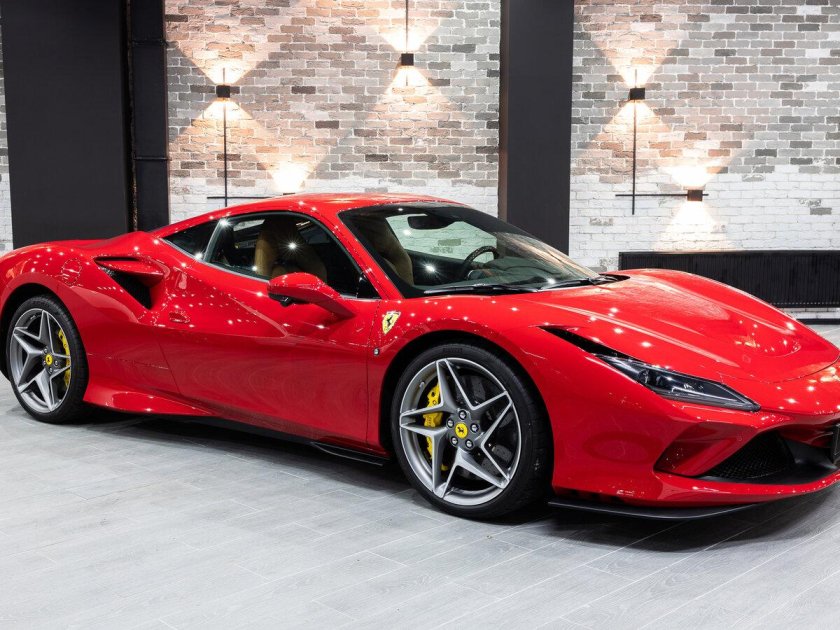 Феррари f8 tributo 2021