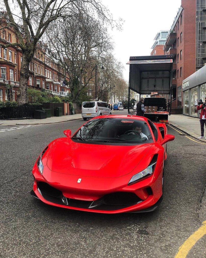 Ferrari f8